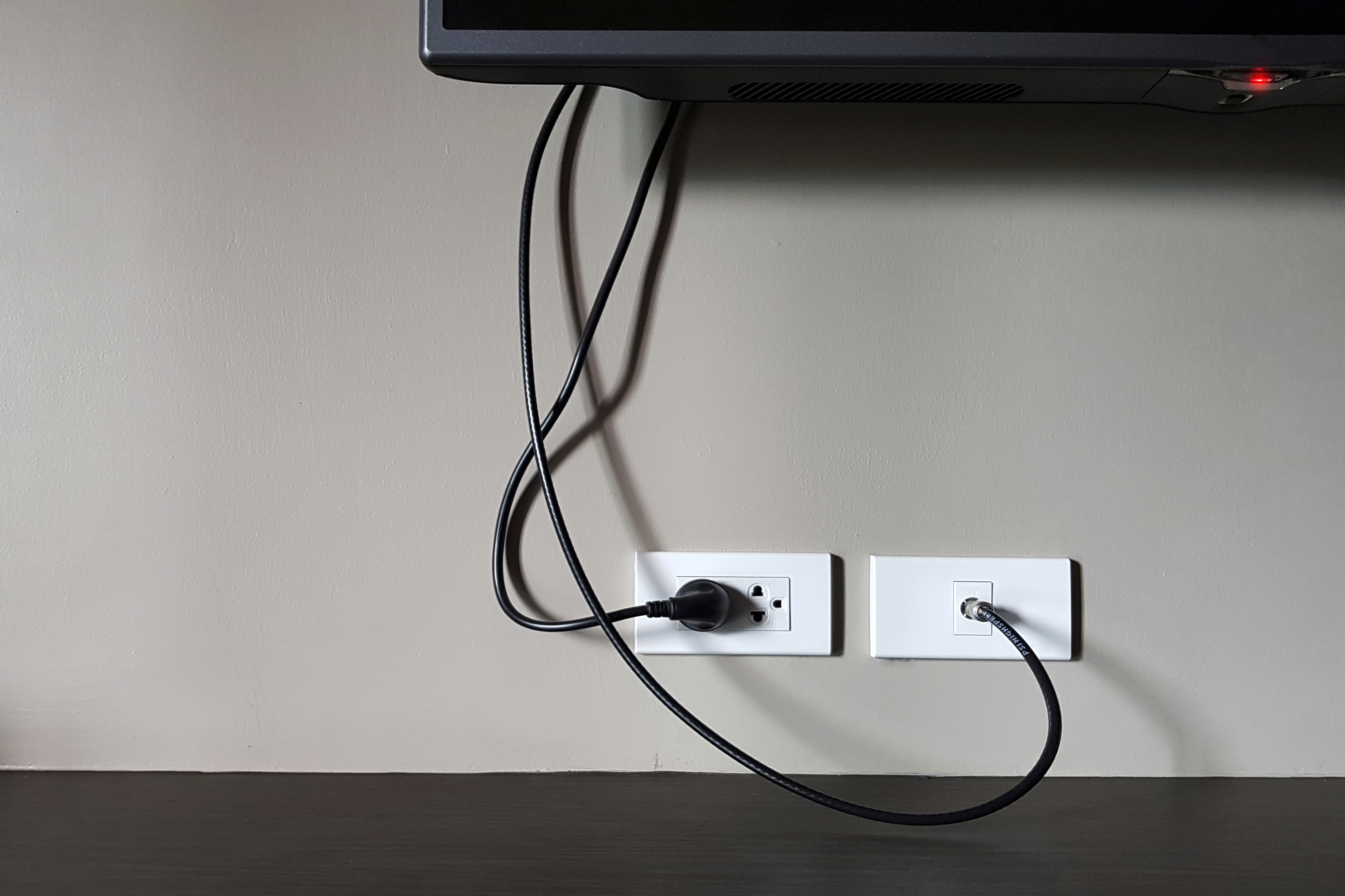 Three Tips to HIDE Cables With a Wall Mounted TV – HIDEit Mounts